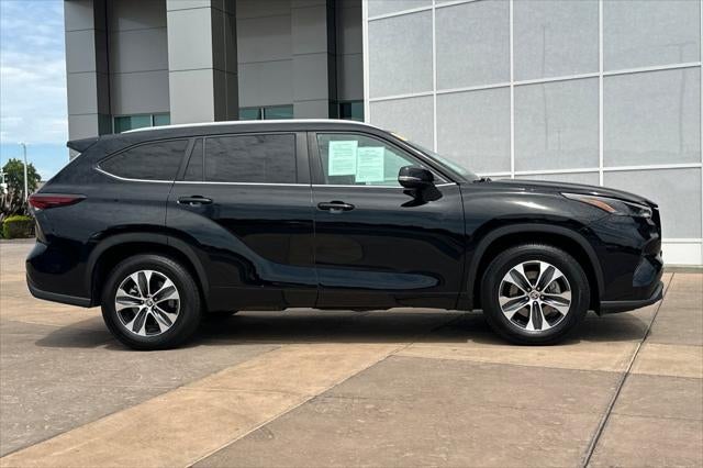 2024 Toyota Highlander Hybrid XLE