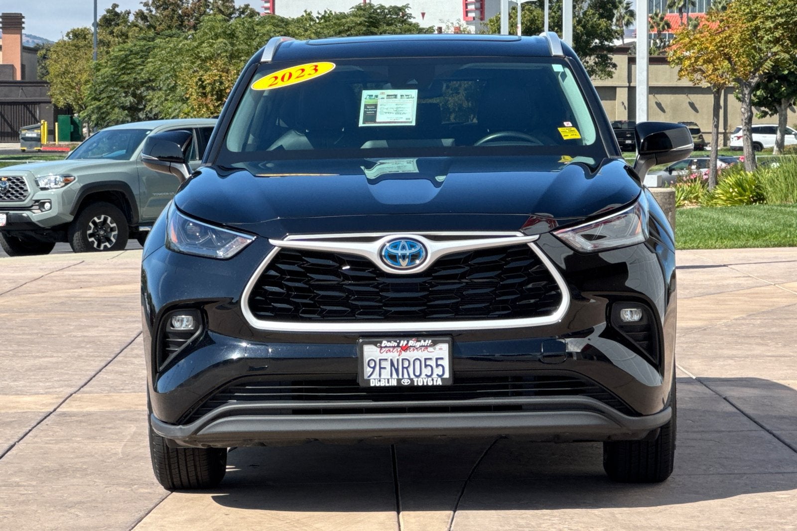 2023 Toyota Highlander Hybrid XLE