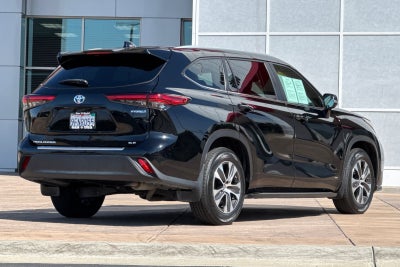2023 Toyota Highlander Hybrid XLE