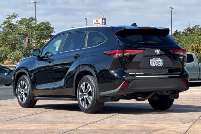 2023 Toyota Highlander Hybrid XLE