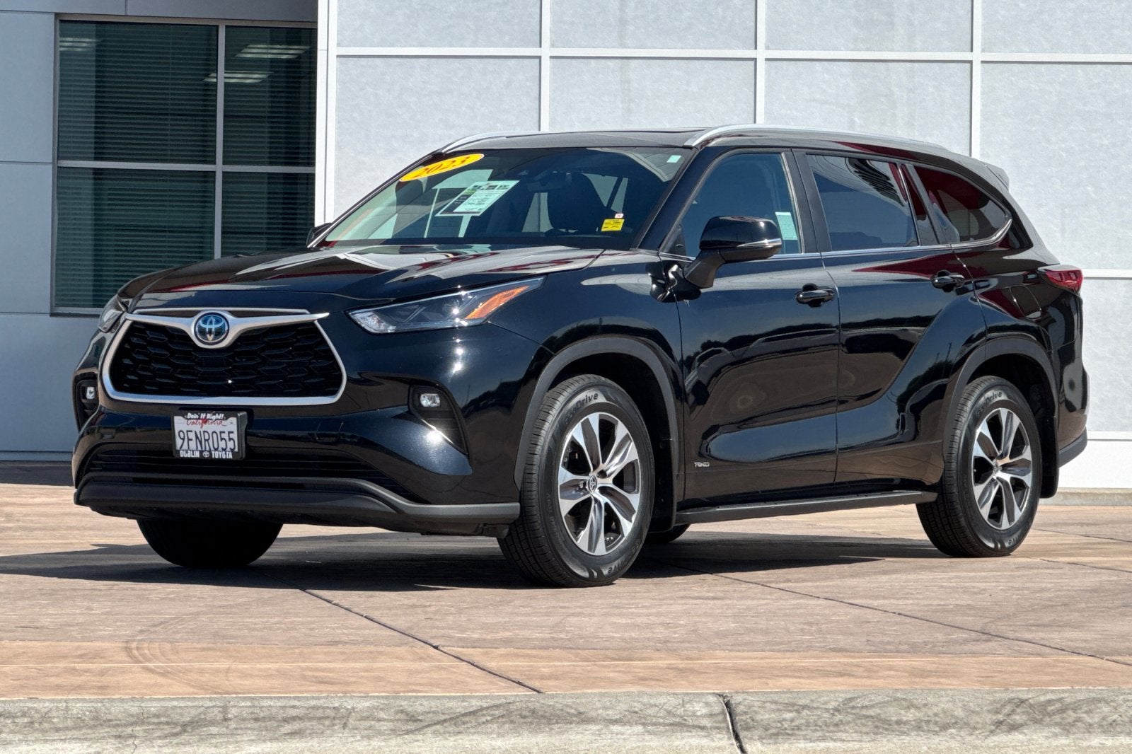 2023 Toyota Highlander Hybrid XLE