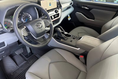 2026 Toyota Highlander Hybrid XLE