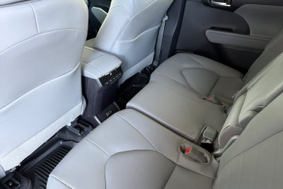 2026 Toyota Highlander Hybrid XLE