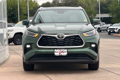 2025 Toyota Highlander Hybrid XLE