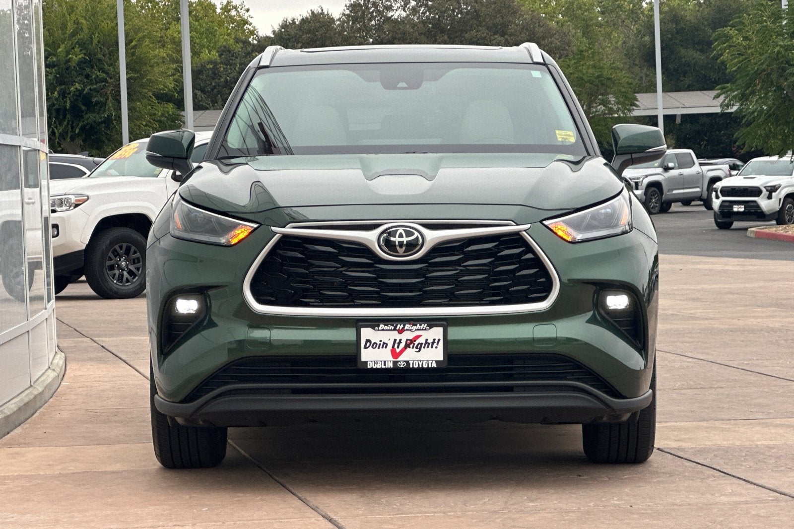 2025 Toyota Highlander Hybrid XLE