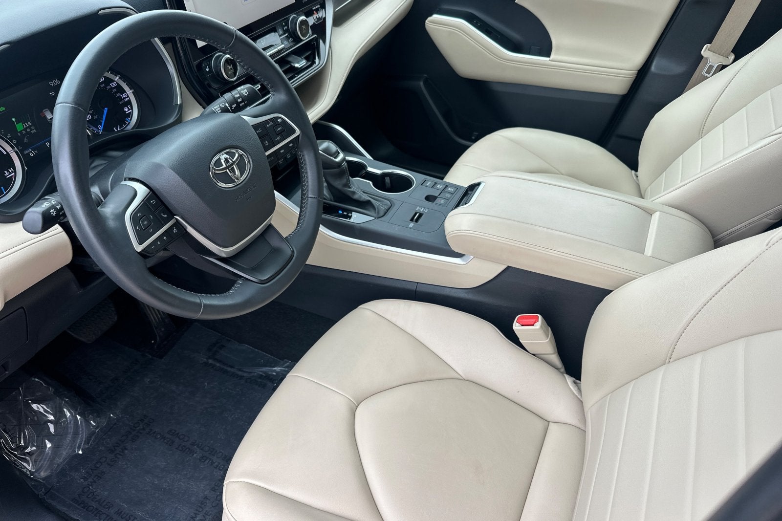 2025 Toyota Highlander Hybrid XLE