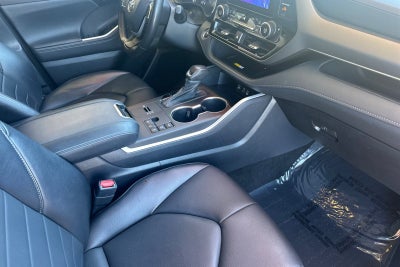2023 Toyota Highlander Hybrid XLE
