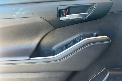 2024 Toyota Highlander Hybrid XLE