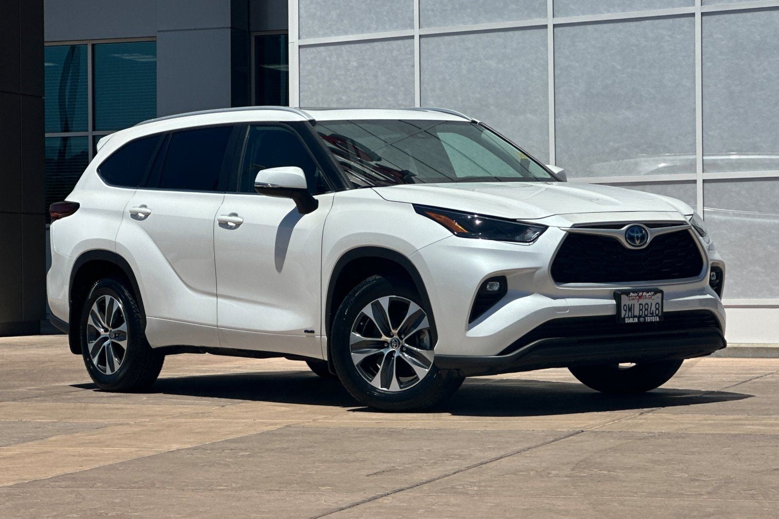 2024 Toyota Highlander Hybrid XLE