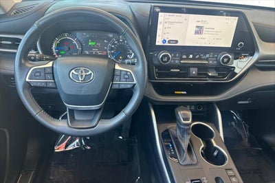 2024 Toyota Highlander Hybrid XLE