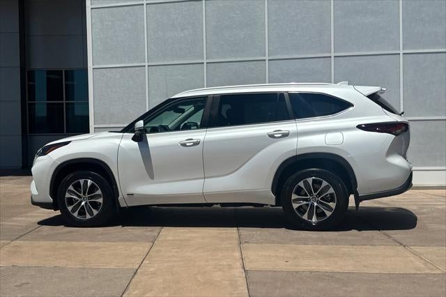2024 Toyota Highlander Hybrid XLE