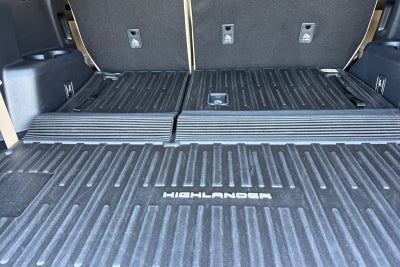 2025 Toyota Highlander Hybrid XLE
