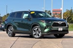 2025 Toyota Highlander Hybrid XLE