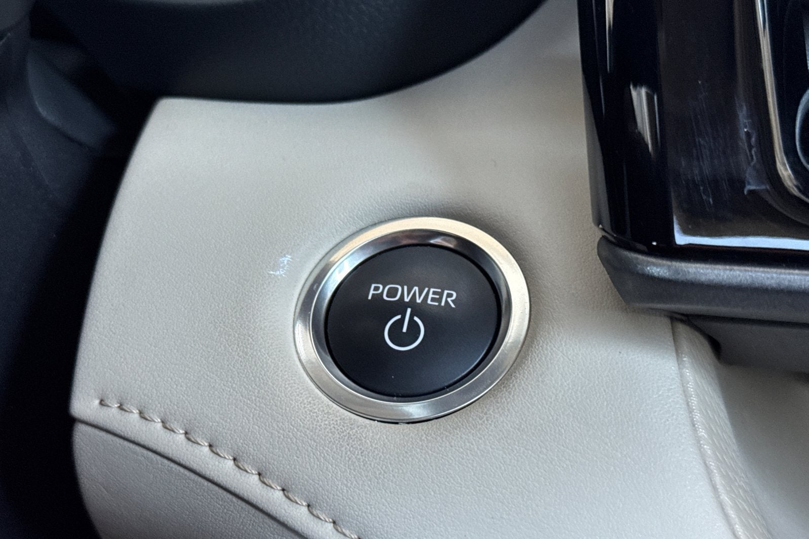 2025 Toyota Highlander Hybrid XLE