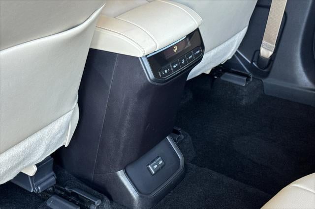 2025 Toyota Highlander Hybrid XLE
