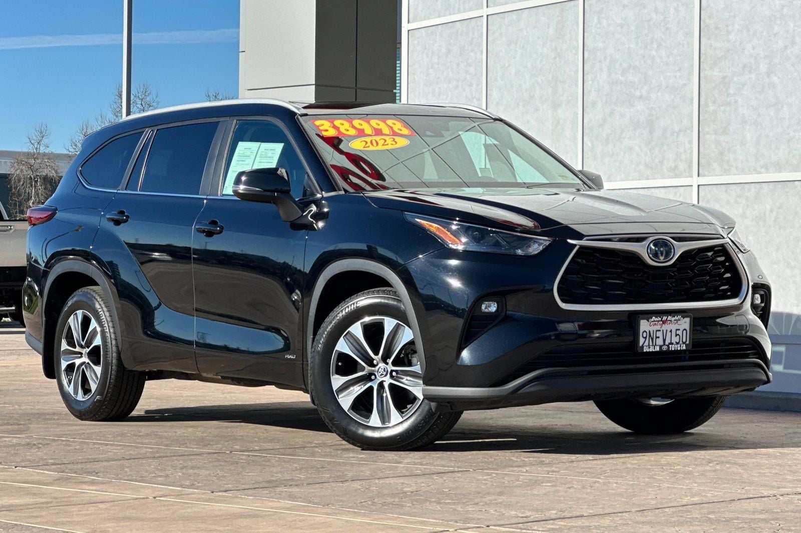 2023 Toyota Highlander Hybrid XLE