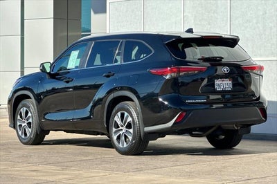 2023 Toyota Highlander Hybrid XLE
