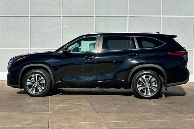 2023 Toyota Highlander Hybrid XLE