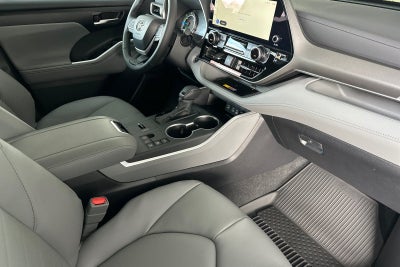 2026 Toyota Highlander Hybrid XLE