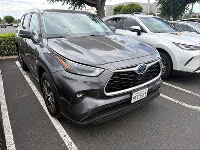 2023 Toyota Highlander Hybrid XLE
