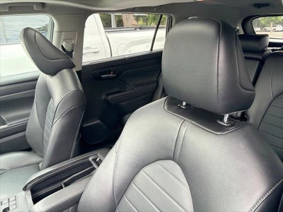 2023 Toyota Highlander Hybrid XLE