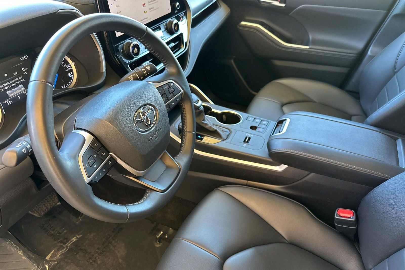 2024 Toyota Highlander Hybrid XLE