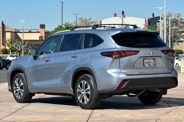 2024 Toyota Highlander Hybrid XLE