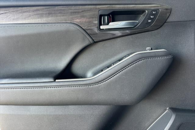 2024 Toyota Highlander Limited