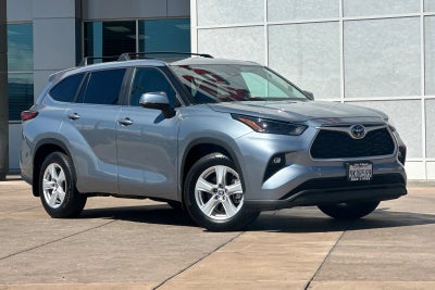 2023 Toyota Highlander LE