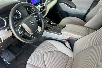 2023 Toyota Highlander LE