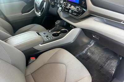 2023 Toyota Highlander LE