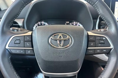 2023 Toyota Highlander LE