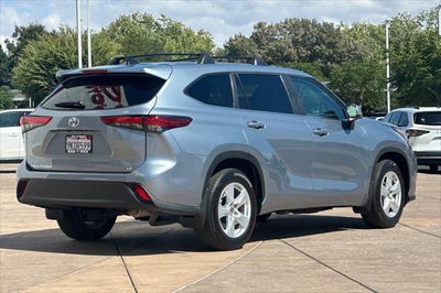 2023 Toyota Highlander LE