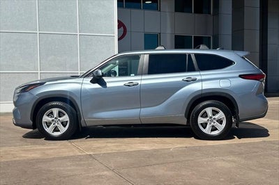 2023 Toyota Highlander LE