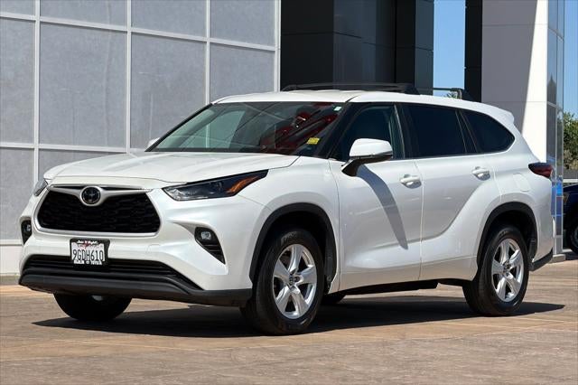 2023 Toyota Highlander LE