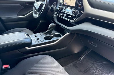 2023 Toyota Highlander LE