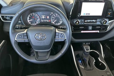 2025 Toyota Highlander LE