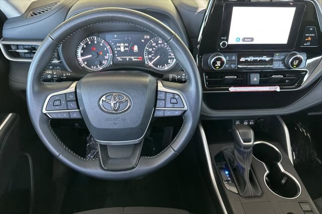 2025 Toyota Highlander LE