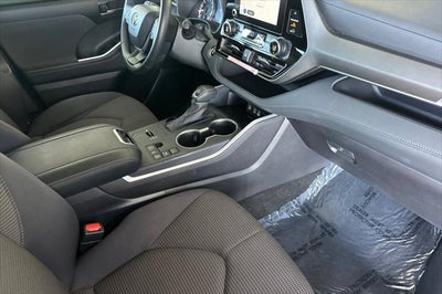 2025 Toyota Highlander LE