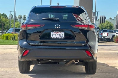 2025 Toyota Highlander LE