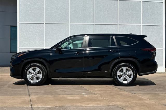 2025 Toyota Highlander LE