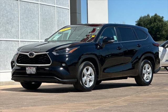 2025 Toyota Highlander LE