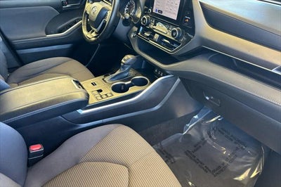 2023 Toyota Highlander LE