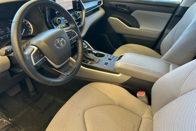 2023 Toyota Highlander LE