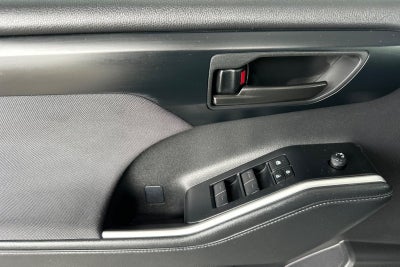 2025 Toyota Highlander LE