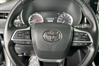 2025 Toyota Highlander LE