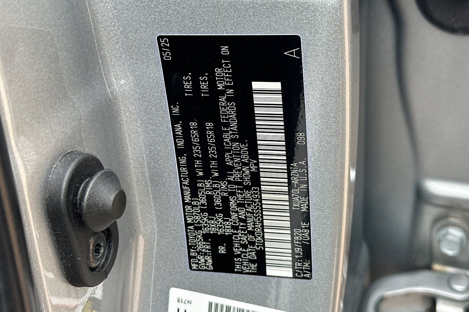 2025 Toyota Highlander LE