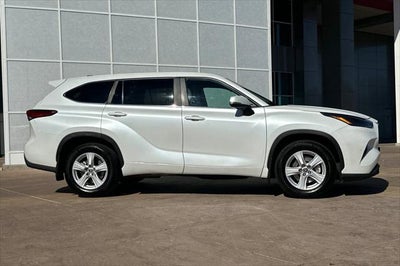 2023 Toyota Highlander L