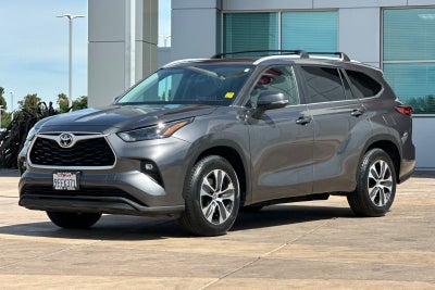 2023 Toyota Highlander XLE