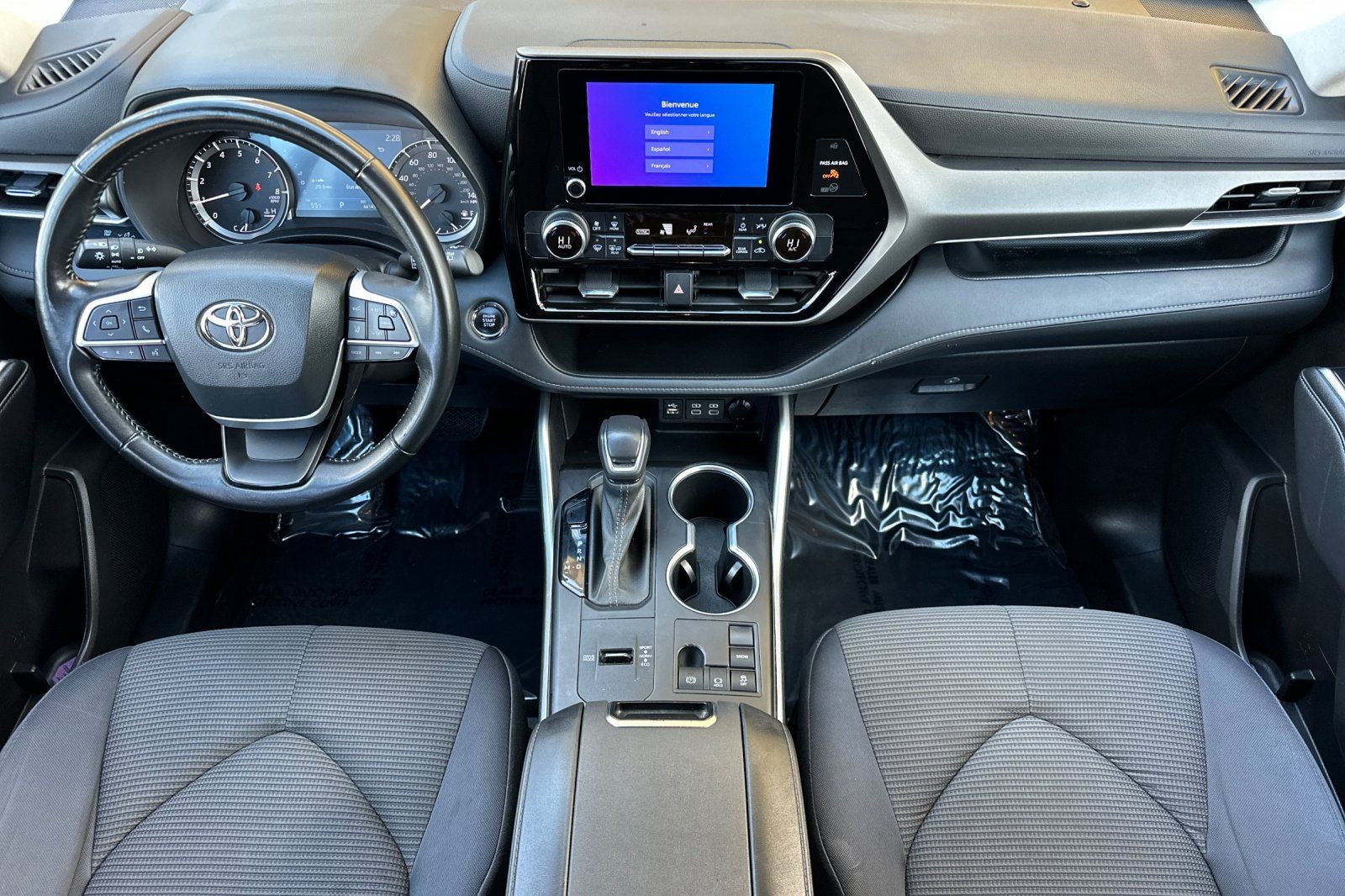 2023 Toyota Highlander LE